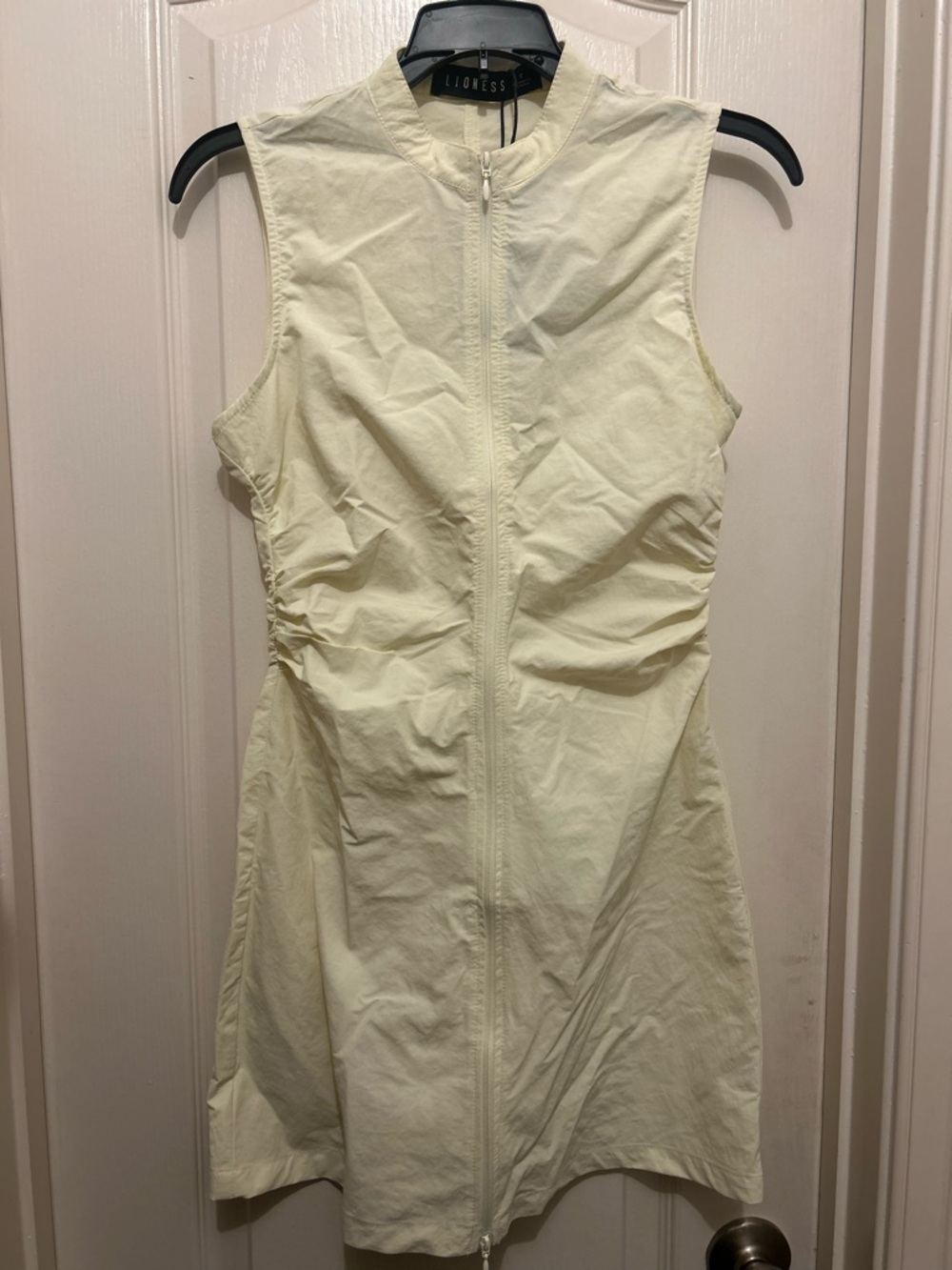 Elegant Cream Sleeveless Dress - Picture 2 of 7